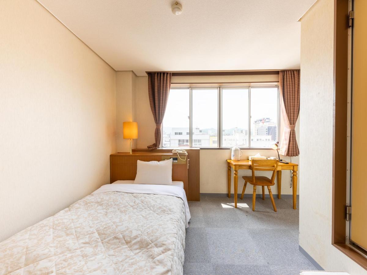Tabist Kanko Business Hotel Matsuyama Hida Takayama Такаяма Экстерьер фото
