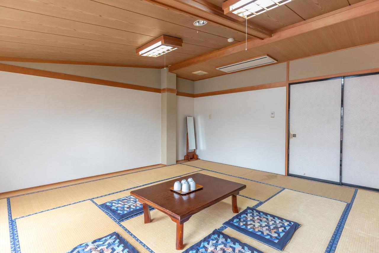 Tabist Kanko Business Hotel Matsuyama Hida Takayama Такаяма Экстерьер фото